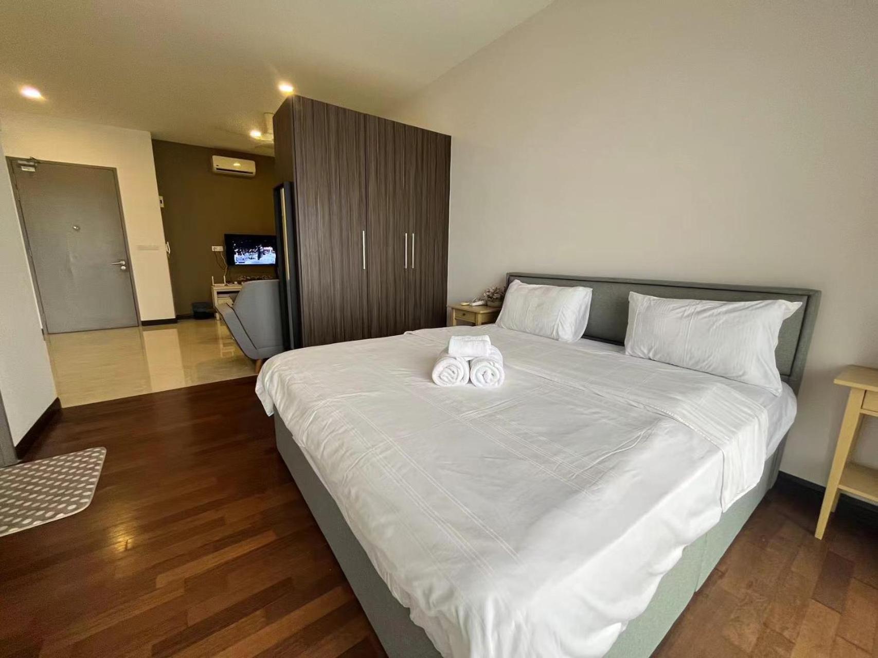 Silverscape Seaview Residences Melaka Exteriör bild